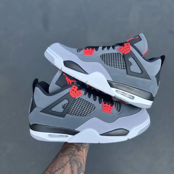 Jordan 4 “infared” ❤️